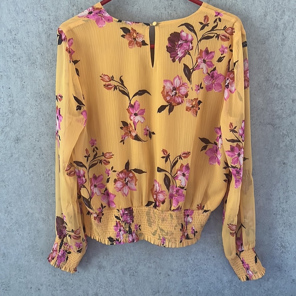 Floral Blouse - Picture 3 of 5